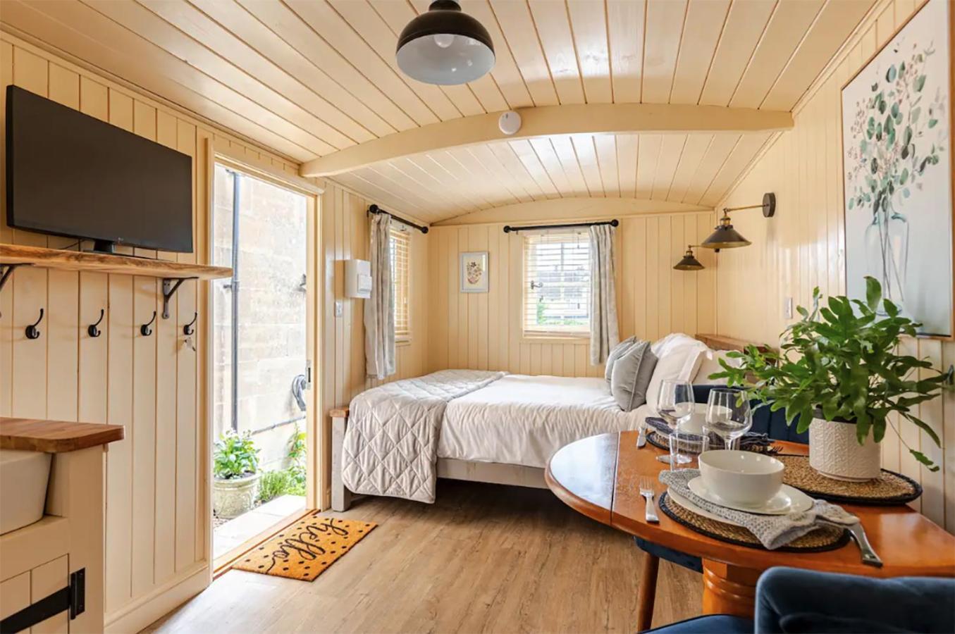 Shepherd'S Hut, Бат Экстерьер фото